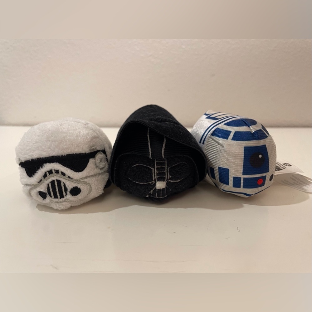 Disney‎ Lot of 3 Star Wars Tsum Tsum Clone Trooper Star Vader Mini Toys